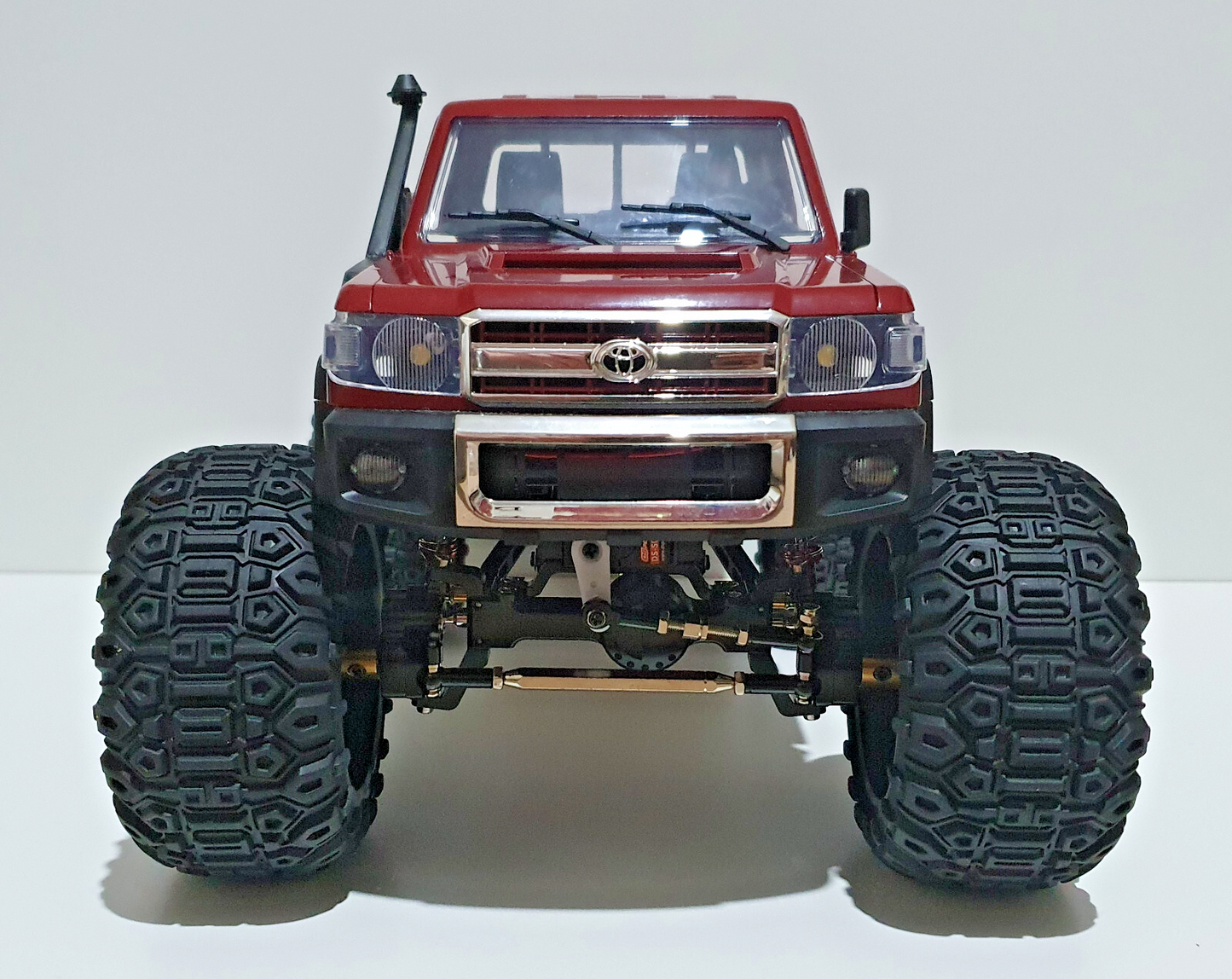 MN82 RC Rock Crawler MONSTER TRUCK Custom Build Toyota LC79 Upgraded