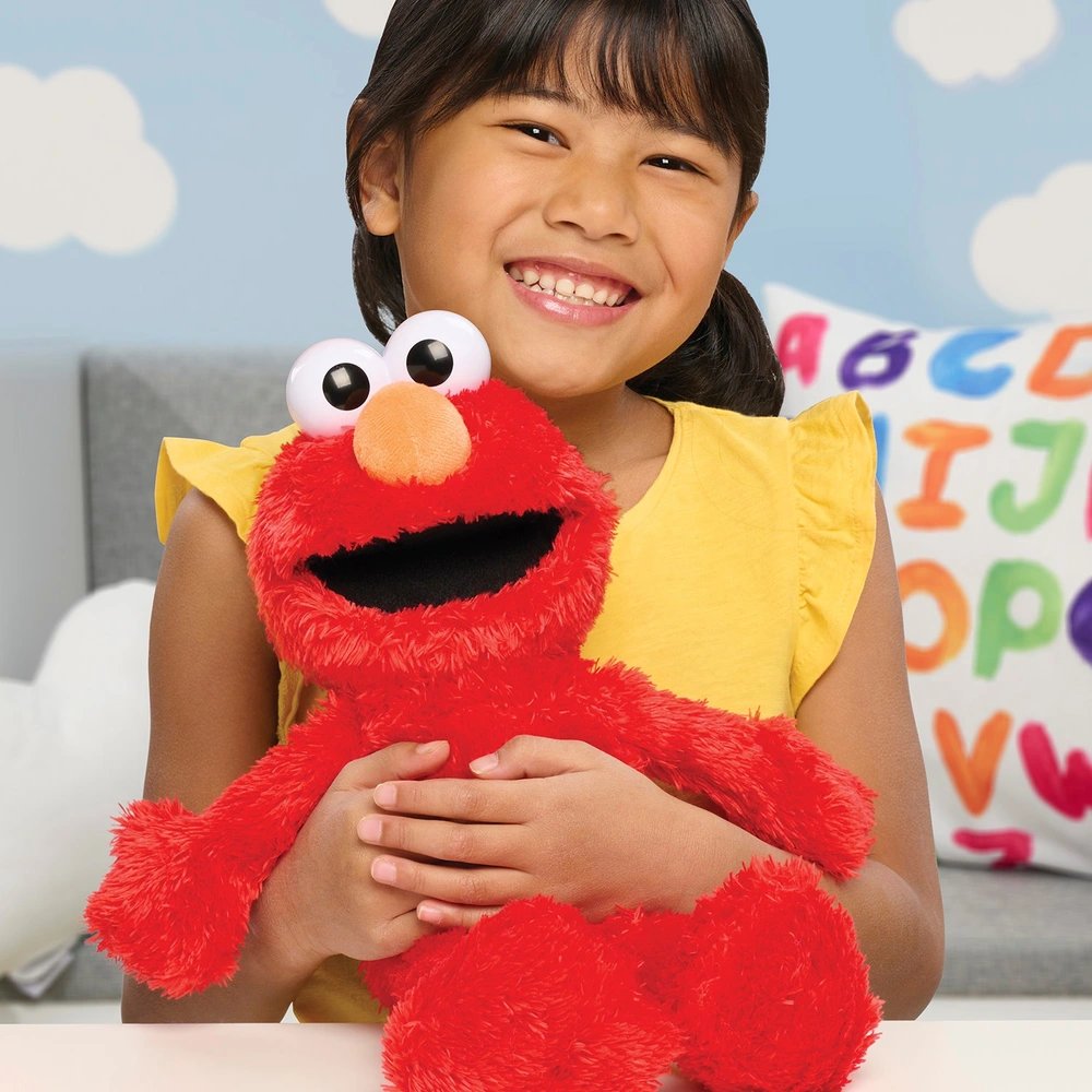 Tickle Me Elmo Sesame Street Interactive Toy that Giggles