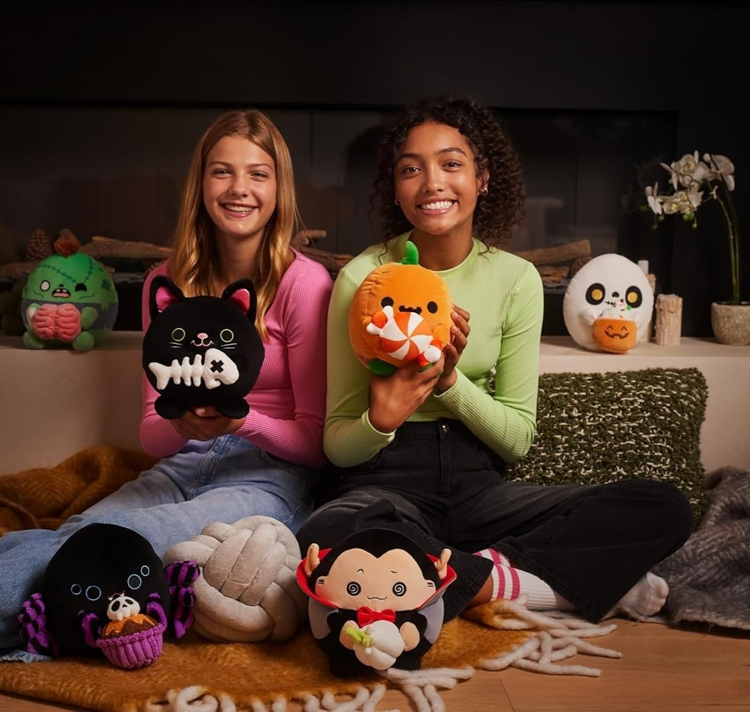 Snackles 8" Plush Toys Halloween Edition Zuru