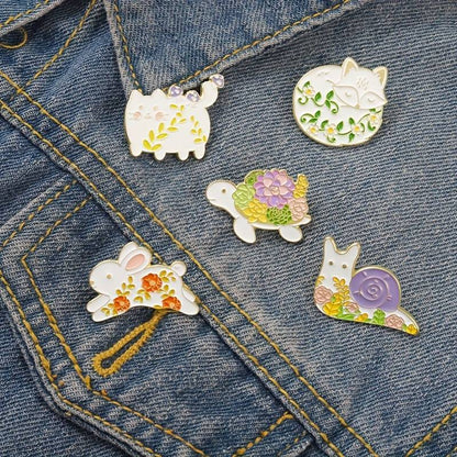 Brooch Pins Novelty Brooches Choose Your Design!
