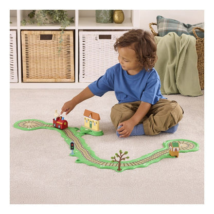 Peppa Pig Whizz Around Clickety Clack Train Set Motorised Vehicles Track Toys