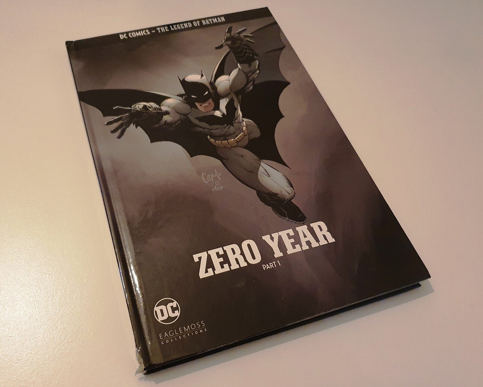 Eaglemoss DC Legend of Batman Graphic Novel Book Collection Select Volume