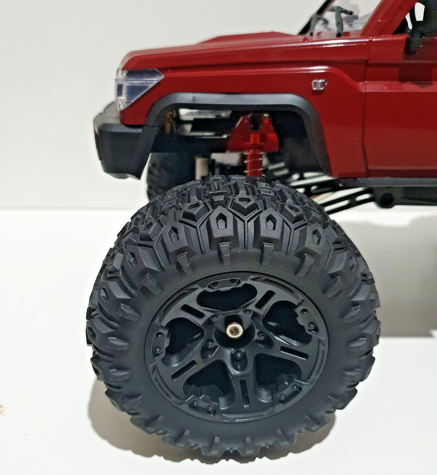 MN82 RC Rock Crawler MONSTER TRUCK Custom Build Toyota LC79 Upgraded